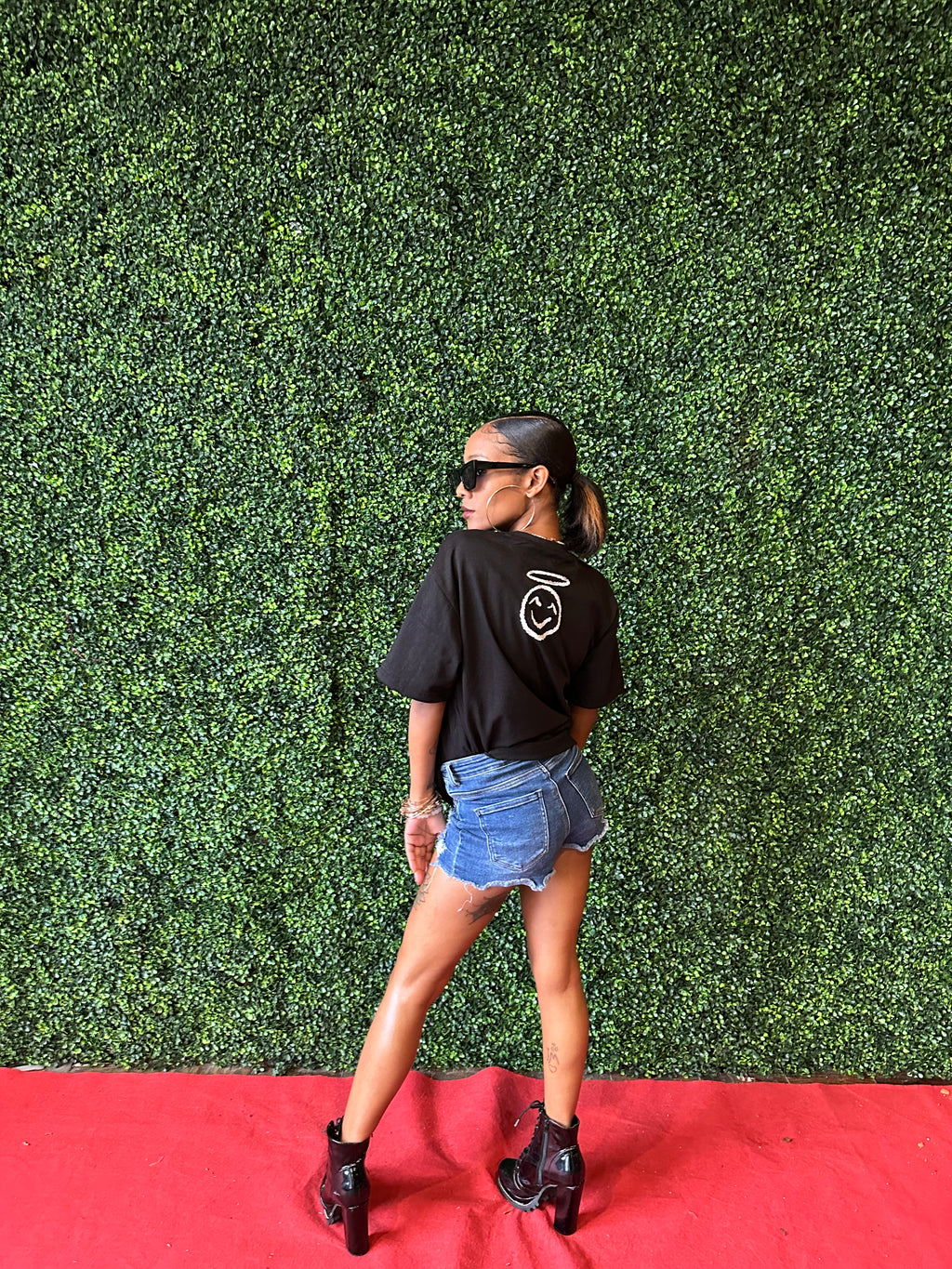 Love & Humble Tee